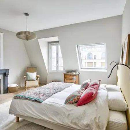 Apartment Charming Nest In *