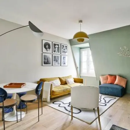 Charming Nest In *